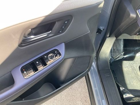 New 2026 Nissan Leaf Platinum+ image 13