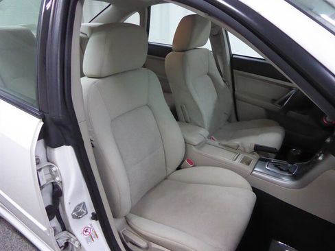 Used 2009 Subaru Legacy 2.5i Special Edition AWD/4WD image 21
