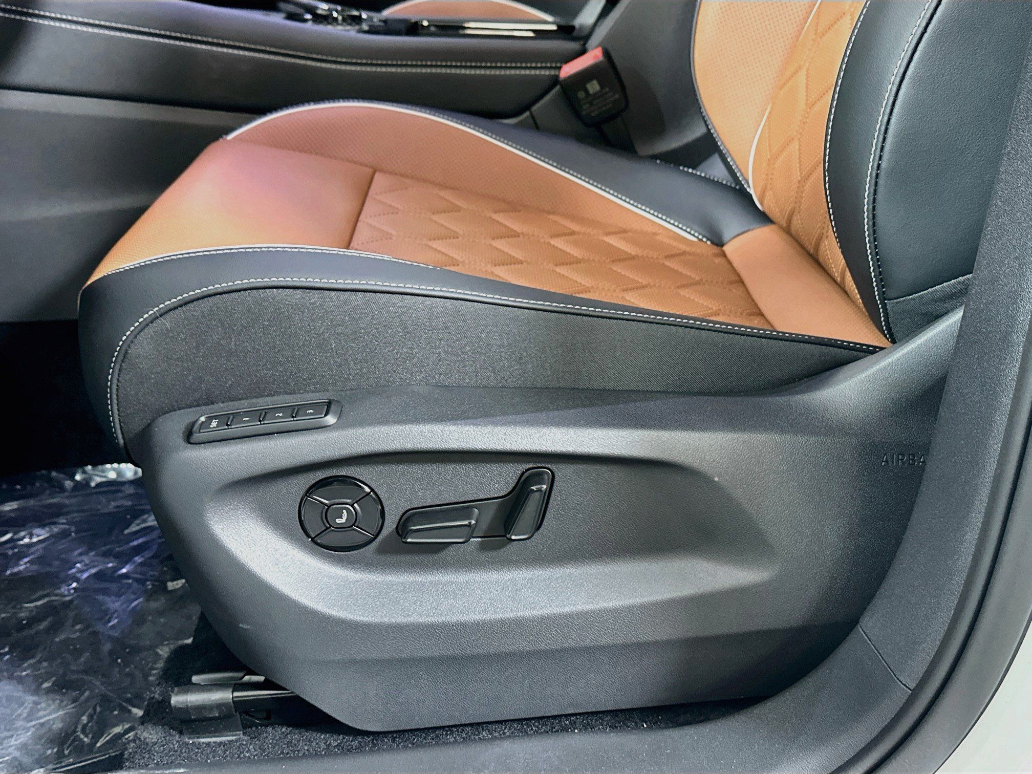 New 2026 Volkswagen Tiguan SEL R-Line AWD/4WD image 20