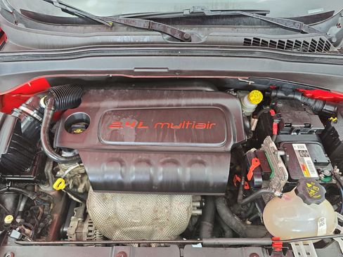 Used 2015 Jeep Renegade Latitude image 29