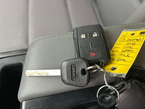 Used 2018 GMC Sierra 1500 2WD Double Cab image 31