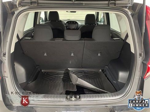 Used 2020 Kia Soul S FWD image 25