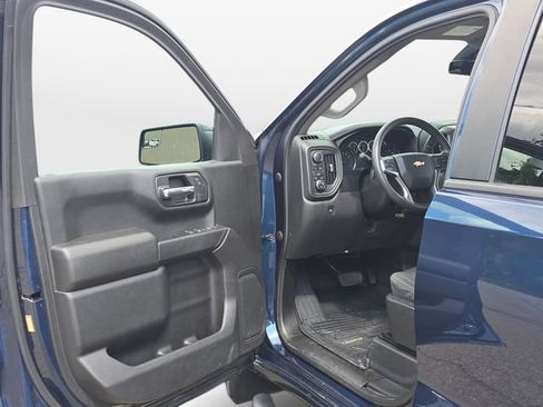Used 2021 Chevrolet Silverado 1500 Custom w/ Safety Confidence Package AWD/4WD image 14