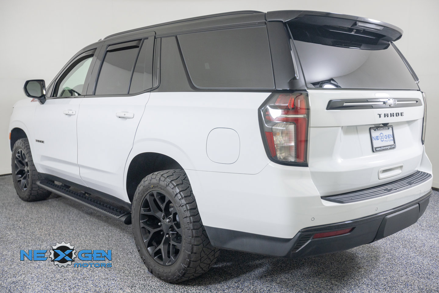 Used 2023 Chevrolet Tahoe Z71 w/ Max Trailering Package AWD/4WD image 6