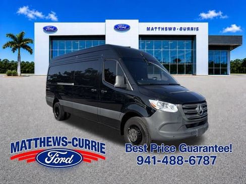 Used 2024 Mercedes-Benz Sprinter 3500 image 1