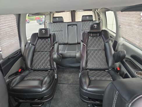 Used 2021 Chevrolet Express 2500 LS w/ Enhanced Convenience Package RWD image 18