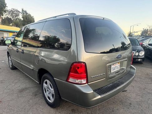 Used 2005 Ford Freestar SE FWD image 3