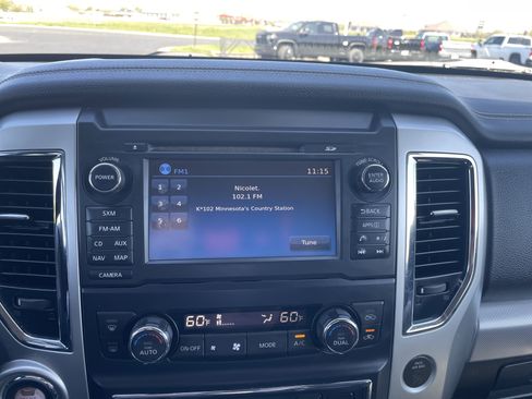 Used 2017 Nissan Titan PRO-4X AWD/4WD image 12