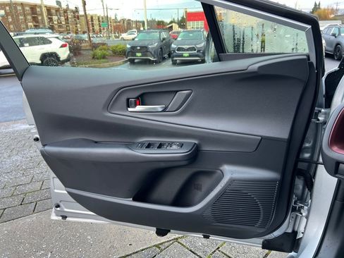 New 2026 Toyota Prius Plug-In Hybrid image 16