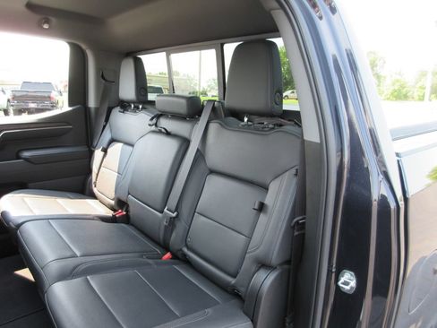 Certified 2023 GMC Sierra 1500 SLT w/ SLT Premium Plus Package AWD/4WD image 24