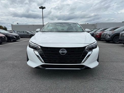 New 2025 Nissan Sentra SV image 3
