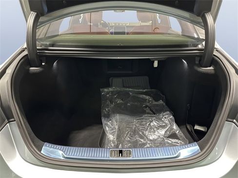 Certified 2022 Mercedes-Benz S 500 4MATIC image 11