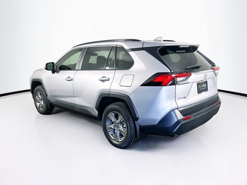 Used 2025 Toyota RAV4 XLE w/ Convenience Package FWD image 5
