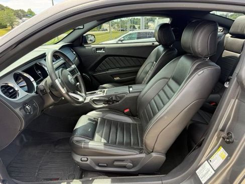 Used 2014 Ford Mustang GT Premium RWD image 15