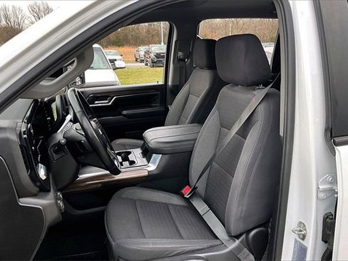 Used 2024 Chevrolet Silverado 3500 LT w/ Convenience Package image 22