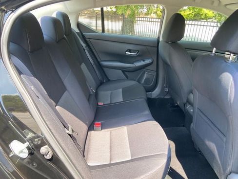 Used 2022 Nissan Sentra SV FWD image 22