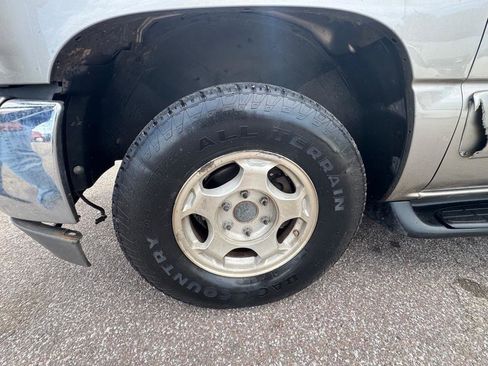 Used 2001 GMC Yukon XL SLT w/ SLT Equipment Group AWD/4WD image 16