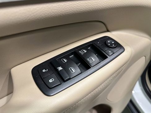 Used 2016 Jeep Grand Cherokee Limited image 26