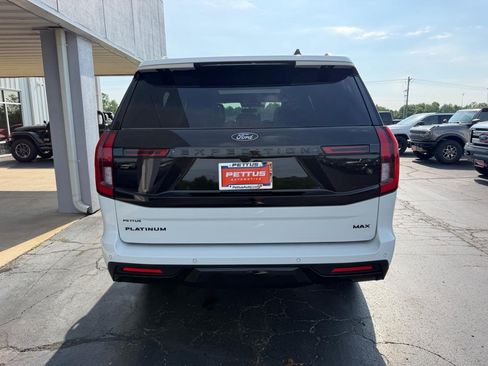 New 2026 Ford Expedition Max Platinum w/ Stealth Appearance Package AWD/4WD image 4