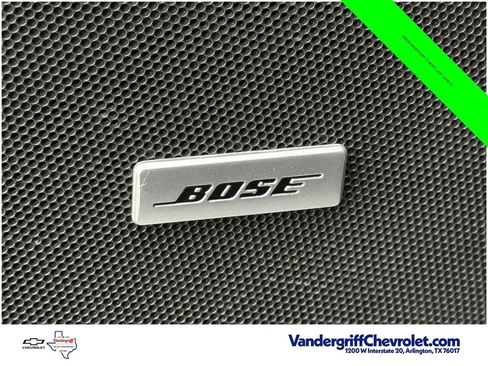 Used 2022 Chevrolet Tahoe Z71 w/ Z71 Off-Road Package AWD/4WD image 19