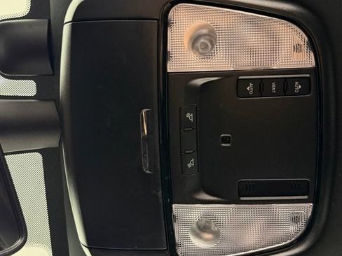 Used 2024 Dodge Durango SXT w/ SXT Blacktop Group AWD/4WD image 26