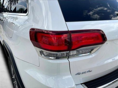 Used 2022 Jeep Grand Cherokee Limited AWD/4WD image 29