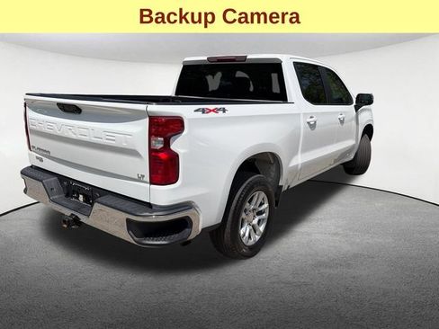 Used 2022 Chevrolet Silverado 1500 LT AWD/4WD image 9