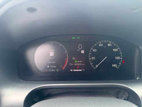 Certified 2024 Honda HR-V Sport image 11