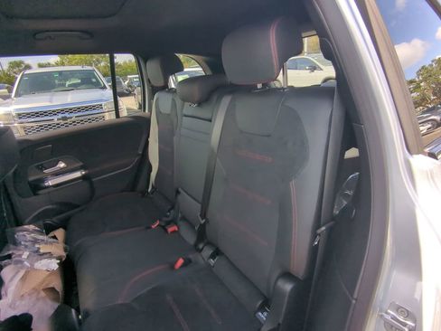 Used 2024 Mercedes-Benz EQB 300 4MATIC image 5