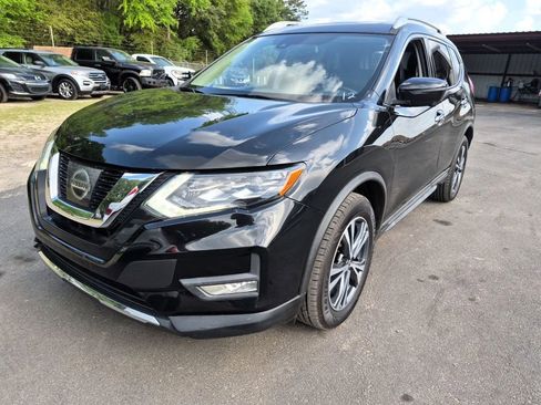 Used 2017 Nissan Rogue SL w/ SL Premium Package image 3