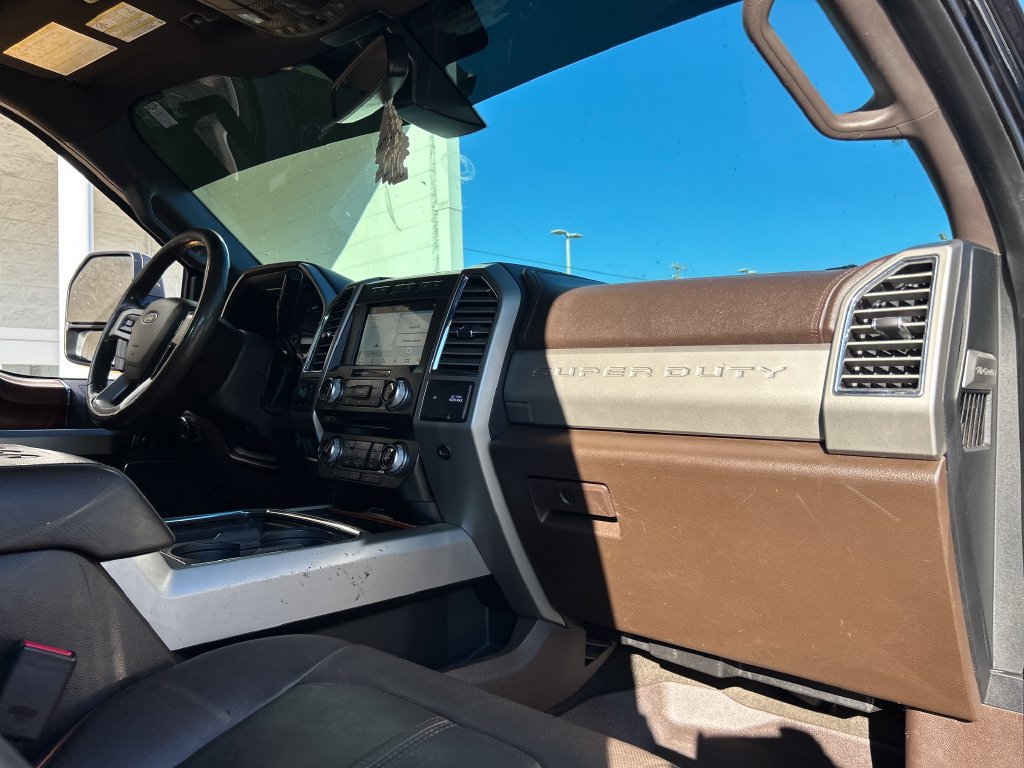 Used 2017 Ford F250 King Ranch w/ King Ranch Ultimate Package AWD/4WD image 13