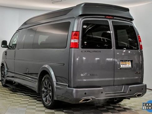 Used 2025 GMC Savana 2500 Extended w/ Driver Convenience Package RWD image 5