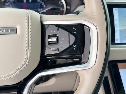 Used 2022 Land Rover Range Rover Velar R-Dynamic S image 39