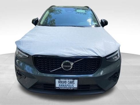 New 2026 Volvo XC40 B5 Plus w/ Climate Package AWD/4WD image 2