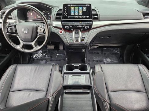 Used 2025 Honda Odyssey Sport-L image 16