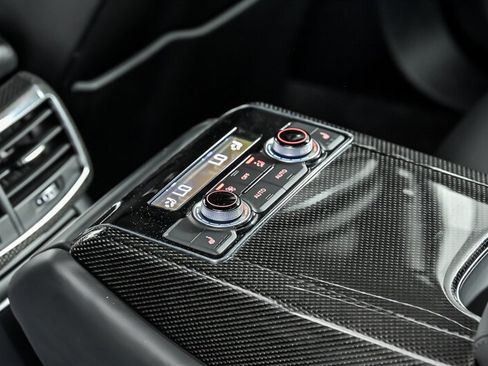Used 2016 Audi S8 AWD/4WD image 22
