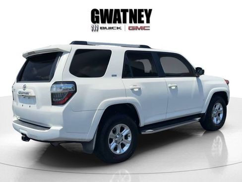 Used 2019 Toyota 4Runner SR5 RWD image 5