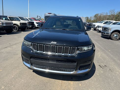 Used 2024 Jeep Grand Cherokee L Limited w/ Trailer Tow Package AWD/4WD image 2