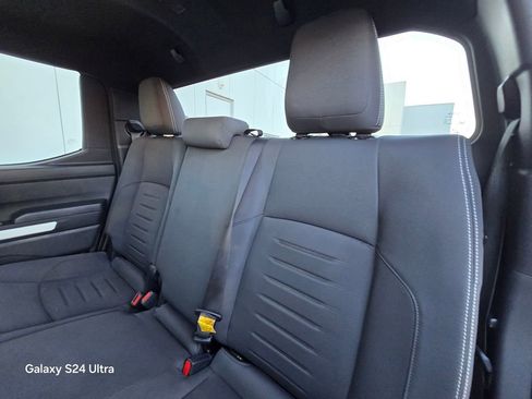 Used 2024 Toyota Tacoma TRD Off-Road image 17