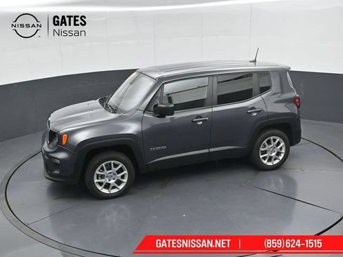 Used 2023 Jeep Renegade Latitude AWD/4WD image 48