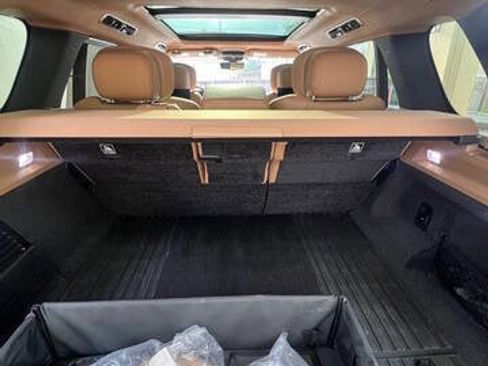 Used 2023 Land Rover Range Rover Autobiography AWD/4WD image 17