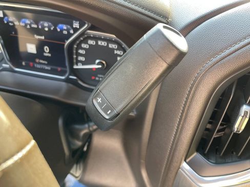 Used 2022 GMC Sierra 3500 Denali w/ Denali Ultimate Package AWD/4WD image 26