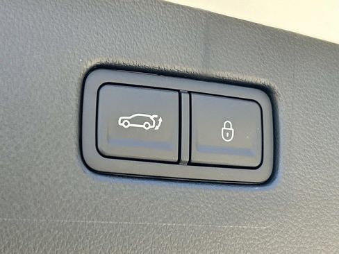 New 2026 Genesis GV70 2.5T Advanced image 15