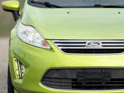 Used 2012 Ford Fiesta SE image 10