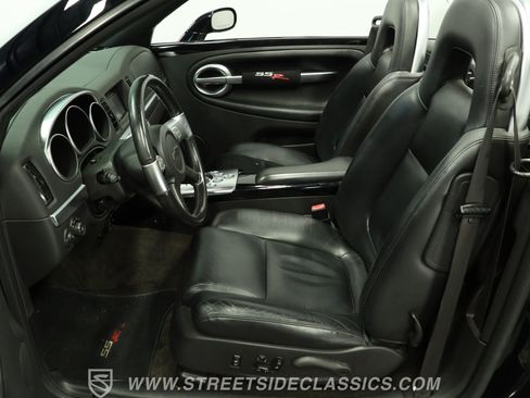 Used 2004 Chevrolet SSR w/ Preferred Equipment Group RWD image 35
