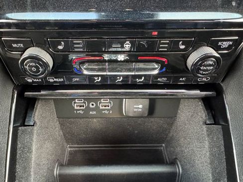 Used 2022 Jeep Grand Cherokee L Limited image 28