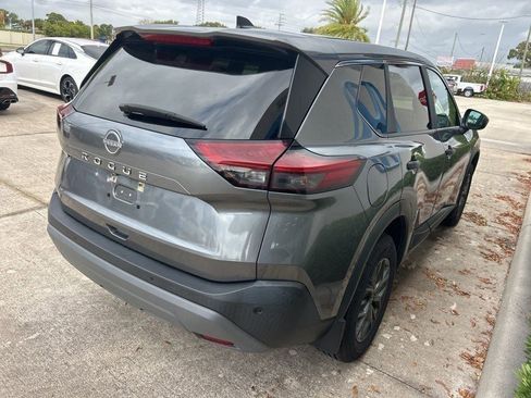 Used 2023 Nissan Rogue S FWD image 7