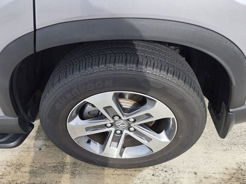 Used 2024 Honda Pilot EX-L image 6