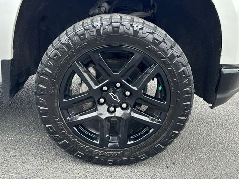 Used 2021 Chevrolet Silverado 1500 LT Trail Boss w/ Bed Protection Package image 10