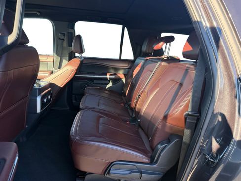 Used 2024 Ford Expedition Max Limited image 16